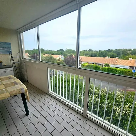 2 Pieces Avec Piscine A 5 Min De La De Pontaillac, Parking Residentiel, Balcon Ferme - Fr-1-550-81 Διαμέρισμα