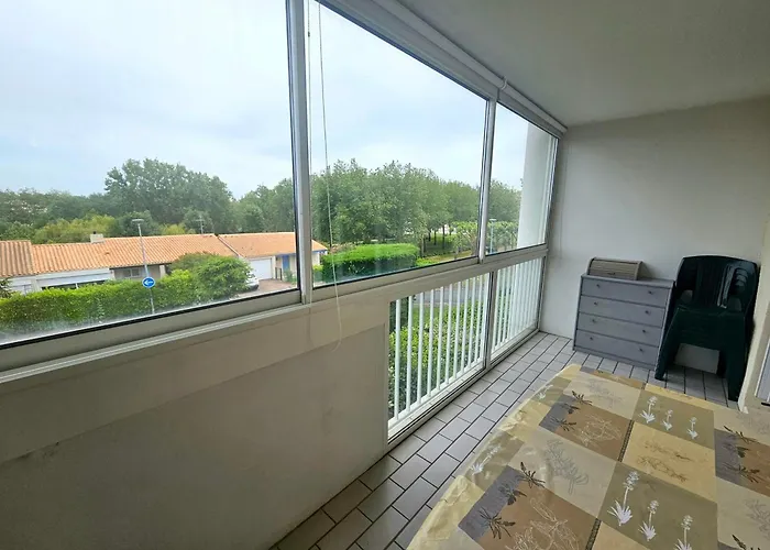 2 Pieces Avec Piscine A 5 Min De La De Pontaillac, Parking Residentiel, Balcon Ferme - Fr-1-550-81 Vaux-sur-Mer